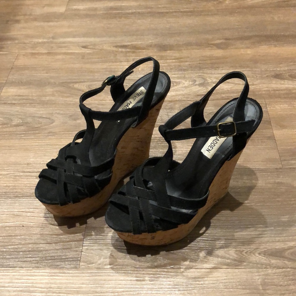 Steve Madden “wildness” cork wedge sandal